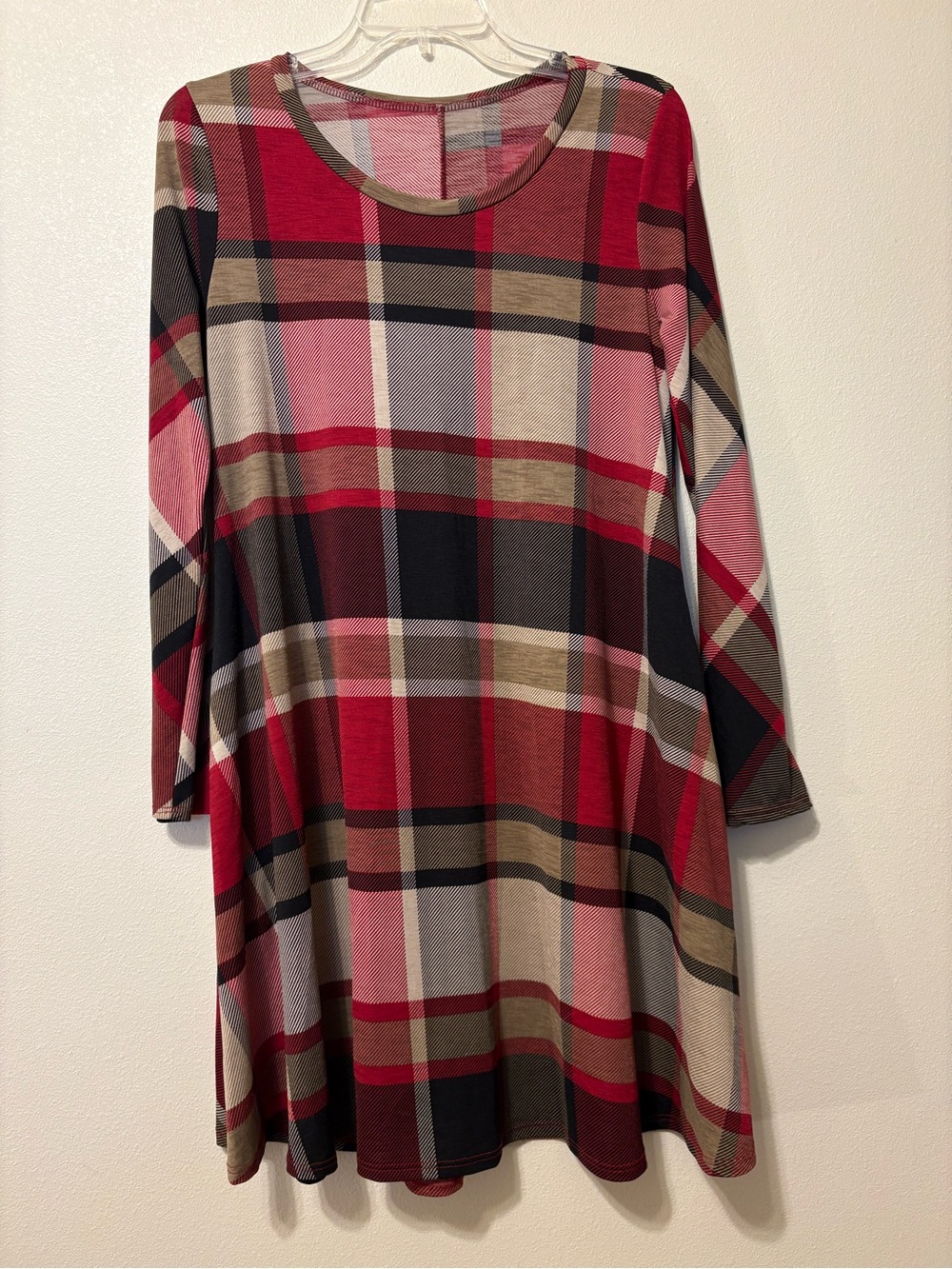Plaid Long Sleeve Swing Dress in Red and Cream no size tag check measurements.